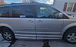 2010 Grand Caravan SXT Wheelchair Accessible Thumbnail 2