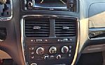 2017 Grand Caravan Thumbnail 15