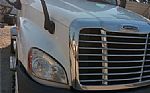 2013 Cascadia 125 Thumbnail 1