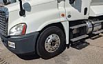2015 Cascadia Super 10 Thumbnail 3