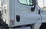 2013 Cascadia 125 Thumbnail 3