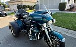 2020 Tri Glide Thumbnail 1
