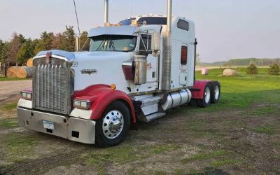 Photo of a 2002 Kenworth W900L Sleeper Trucks for sale