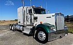 2012 W900L Thumbnail 1