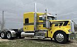 2021 W900 Thumbnail 2
