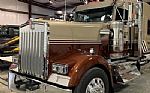 2022 W900L Thumbnail 1