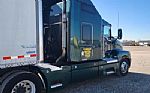 2006 T600 Thumbnail 3