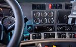 2020 T880 Thumbnail 10