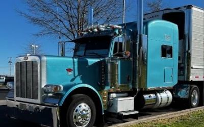 Photo of a 2016 Peterbilt 389 Sleeper Trucks for sale