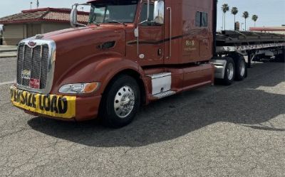 Photo of a 2012 Peterbilt 386 Sleeper Trucks for sale