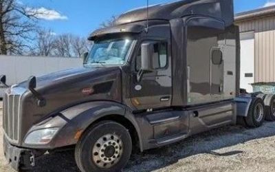 Photo of a 2018 Peterbilt 579 Commercial Trucks for sale
