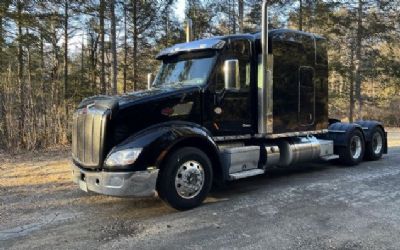 Photo of a 2015 Peterbilt 579 Commercial Trucks for sale