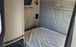 2019 579 Sleeper Semi Truck Thumbnail 9