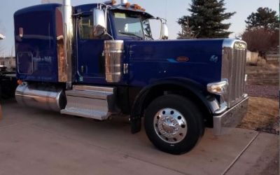 Photo of a 2021 Peterbilt 389 Sleeper Trucks for sale