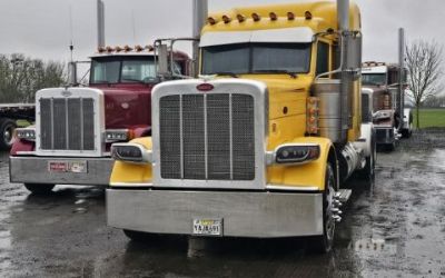 Photo of a 2014 Peterbilt 389 Sleeper Trucks for sale