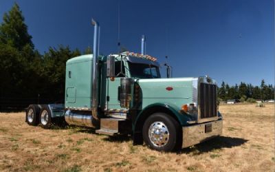 Photo of a 2007 Peterbilt 379exhd Sleeper Trucks for sale