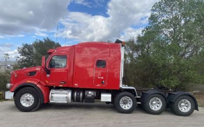Photo of a 2015 Peterbilt 567 Sleeper Trucks for sale