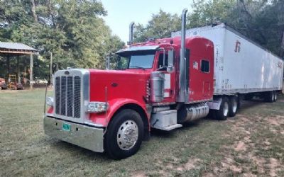 Photo of a 2011 Peterbilt 389 Sleeper Trucks for sale
