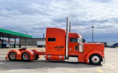 Photo of a 2019 Peterbilt 389 Sleeper Trucks for sale