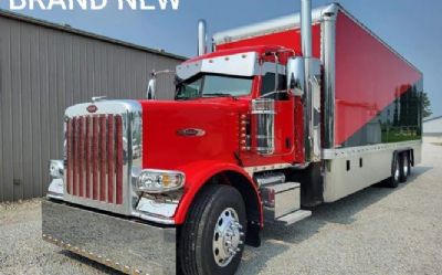 Photo of a 2022 Peterbilt 389 Toterhome for sale
