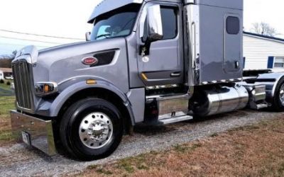 Photo of a 2021 Peterbilt 567 Sleeper Trucks for sale