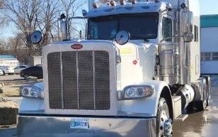 Photo of a 2018 Peterbilt 389 Sleeper Trucks for sale