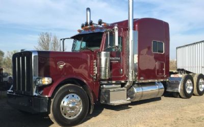 Photo of a 2011 Peterbilt 389 Sleeper Trucks for sale