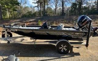 Photo of a 2022 Xpress H17 Powerboat for sale