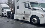 2023 CASCADIA 126 Thumbnail 2