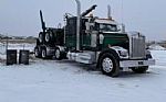 2024 W900L Thumbnail 2