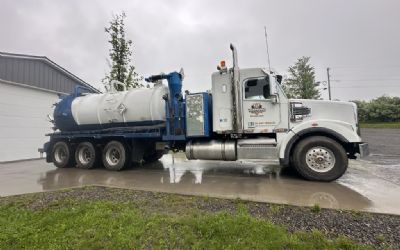Photo of a 2013 Freightliner Coronado for sale
