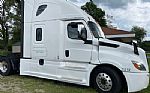 2018 CASCADIA 126 Thumbnail 3