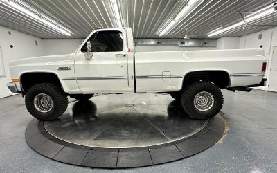 Photo of a 1987 GMC V1500 Regular Cab 4WD for sale