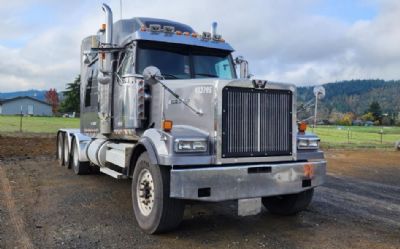 Photo of a 2006 Western Star 4900 Conventional Sleeper Cab for sale