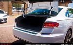 2022 Passat 2.0T SE Thumbnail 52
