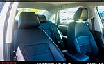 2022 Passat 2.0T SE Thumbnail 75