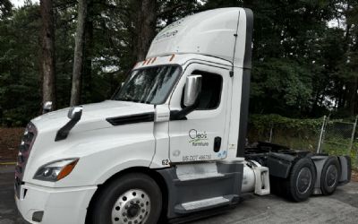 Photo of a 2020 Freightliner Cascadia for sale