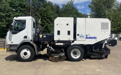 Photo of a 2019 Peterbilt 220 Sweeper Truck for sale