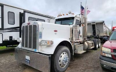 Photo of a 2011 Peterbilt 389 for sale