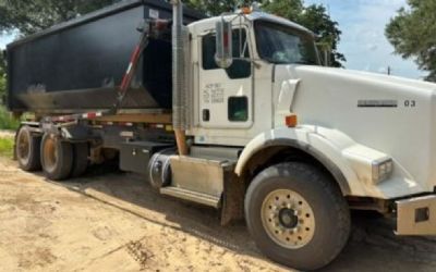Photo of a 2012 Kenworth T800 Roll Off Garbage Truck for sale