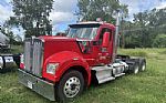 2021 W900 Day Cab Thumbnail 1