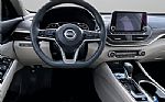 2022 Altima Thumbnail 5