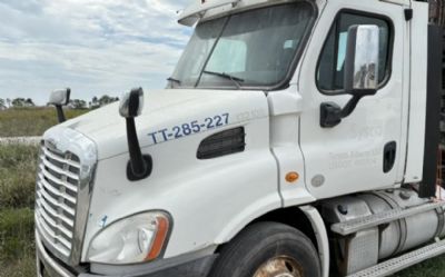 Photo of a 2013 Freightliner Cascadia 113 Day Cab Semi Truck for sale