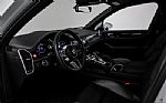 2023 Cayenne E-Hybrid Thumbnail 32