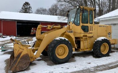 Photo of a 1990 John Deere 544E for sale