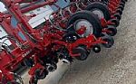 2017 2150 Planter Thumbnail 8