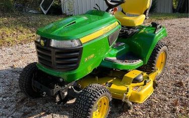 Photo of a 2017 John Deere X738 Tractors for sale