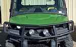 2018 XUV835M Thumbnail 2