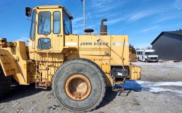 Photo of a 1990 John Deere 744E Wheel Loaders for sale