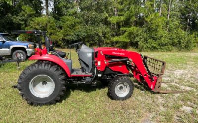 2021 Mahindra 1640 Tractor